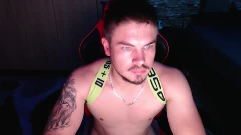 blueeyeboy0 online show from 02-16-25, 08:11