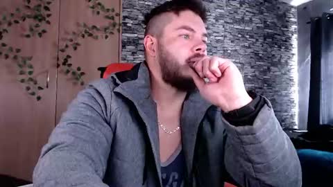 Snapshot of blueeyeboy0 chatting on 07-10-26, 09:45 blueeyeboy0 online show from 07-10-26, 09:45