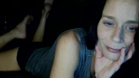 Snapshot of blueeyedlie chatting on 04-30-26, 03:46 Blueeyedlie online show from 04-30-26, 03:46