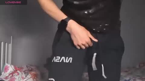 bluegaze6227724 online show from 12-02-25, 10:31