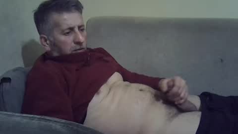 Snapshot of bluehot59 chatting on 12-24-24, 06:06 blue online show from 12-24-24, 06:06