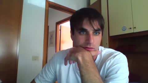 Snapshot of bluejoee chatting on 11-06-25, 01:45 bluejoee online show from 11-06-25, 01:45