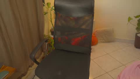 FLORAA online show from 09-30-25, 03:06