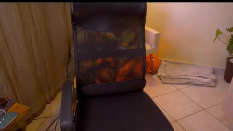 FLORAA online show from 10-15-25, 01:00