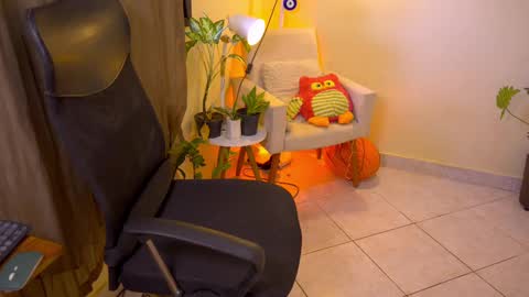 FLORAA online show from 11-01-25, 06:21