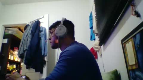 Snapshot of bluevegeta143 chatting on 02-14-26, 08:00 bluevegeta143 online show from 02-14-26, 08:00