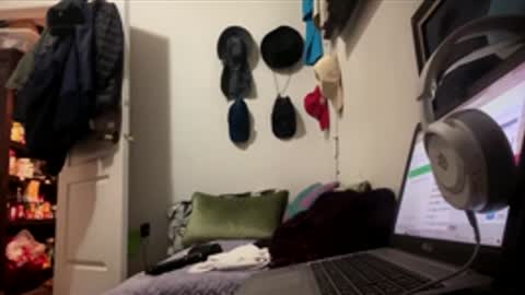 Snapshot of bluevegeta143 chatting on 02-21-26, 10:05 bluevegeta143 online show from 02-21-26, 10:05