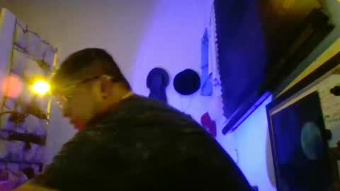 Snapshot of bluevegeta143 chatting on 03-04-26, 09:48 bluevegeta143 online show from 03-04-26, 09:48