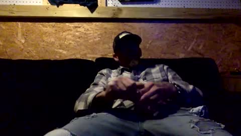 Snapshot of blueyedbama33 chatting on 01-01-25, 03:35 Blueyedbama33 online show from 01-01-25, 03:35