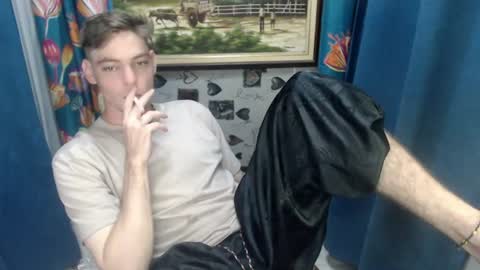 blueeyedboyisasia online show from 06-12-26, 04:22