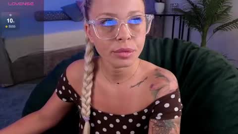 Kate online show from 07-23-26, 06:55