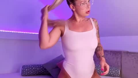 Kate online show from 08-06-26, 03:30