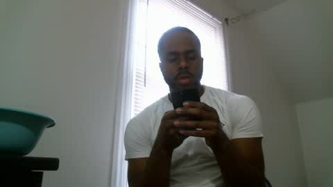 bluffin_mcmuffin online show from 11-19-25, 02:28