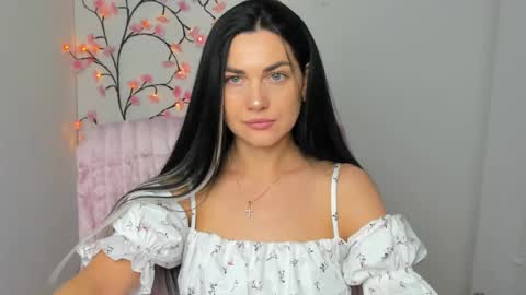 Snapshot of blum_kelly chatting on 06-19-26, 05:34 Kelly online show from 06-19-26, 05:34