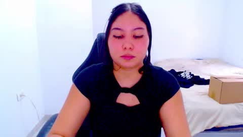 Snapshot of blumbum chatting on 10-10-25, 10:20 Hey guysI am BrendaWelcome my room online show from 10-10-25, 10:20
