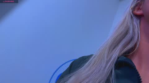 Snapshot of blush_mikki chatting on 01-27-25, 10:06 Mikki chan online show from 01-27-25, 10:06