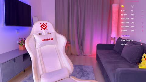 Snapshot of blush_mikki chatting on 10-10-25, 10:14 Mikki chan online show from 10-10-25, 10:14