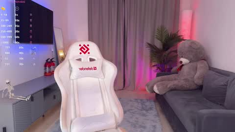 Snapshot of blush_mikki chatting on 10-25-25, 11:51 Mikki chan online show from 10-25-25, 11:51