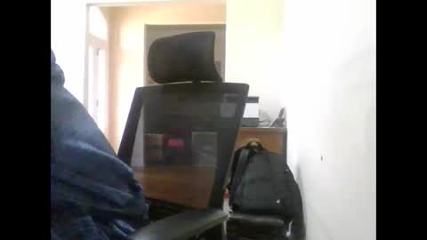 Snapshot of bluuthunder1914 chatting on 10-07-25, 05:32 bluuthunder1914 online show from 10-07-25, 05:32