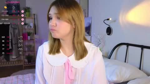 Erica online show from 03-11-25, 05:35