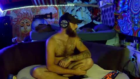 bmadnice803 online show from 10-23-25, 09:41