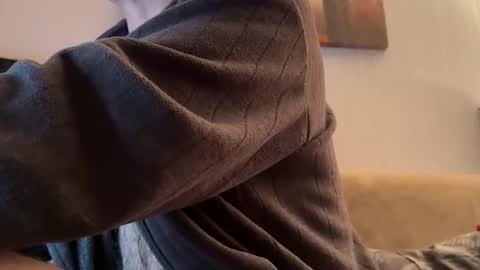 Snapshot of bmcmg chatting on 11-28-25, 09:06 Brian mc online show from 11-28-25, 09:06