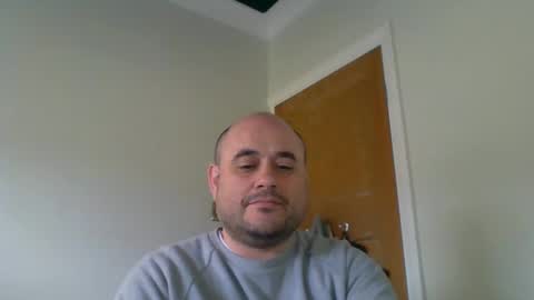 Snapshot of bobabator chatting on 02-14-25, 11:21 bobabator online show from 02-14-25, 11:21