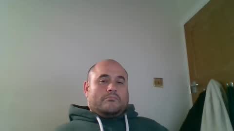 Snapshot of bobabator chatting on 10-28-25, 03:36 bobabator online show from 10-28-25, 03:36