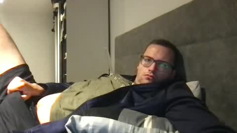 Snapshot of bobbele94 chatting on 09-15-25, 09:59 bobbele94 online show from 09-15-25, 09:59