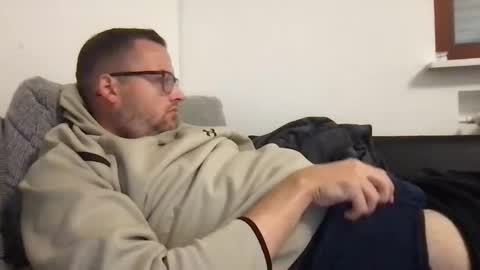 Snapshot of bobbele94 chatting on 09-23-25, 06:22 bobbele94 online show from 09-23-25, 06:22