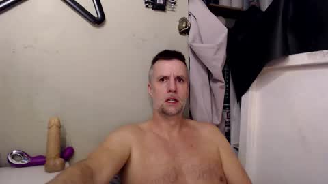 Dan online show from 10-25-25, 03:18