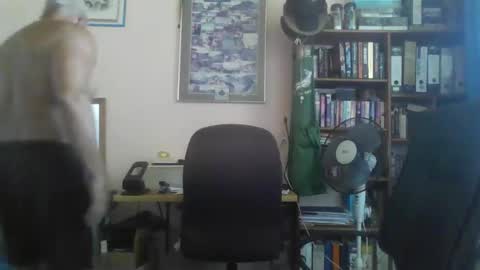 Snapshot of bobbgud chatting on 03-10-26, 10:53 Bobbgud online show from 03-10-26, 10:53