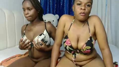 Snapshot of bobbies_starke chatting on 12-03-25, 03:25 bobbies online show from 12-03-25, 03:25