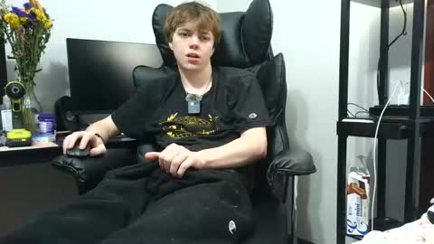 Snapshot of bobby72738 chatting on 02-13-26, 04:08 bobby72738 online show from 02-13-26, 04:08