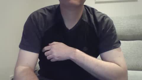 Snapshot of bobby_113 chatting on 01-08-25, 01:20 bobby_113 online show from 01-08-25, 01:20