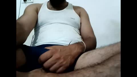 bobby_horny03 online show from 04-27-26, 10:19