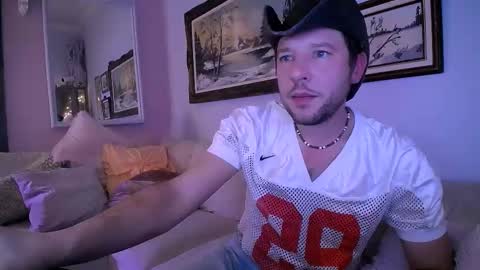 Bobby and Sadie online show from 01-09-26, 06:16