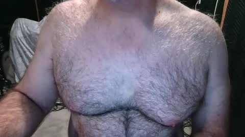 Snapshot of bobbyhill27b chatting on 11-15-25, 01:25 BobbyHill27b online show from 11-15-25, 01:25