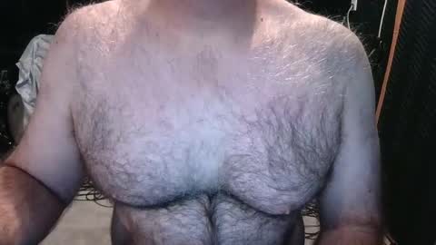 Snapshot of bobbyhill27b chatting on 11-26-25, 02:18 BobbyHill27b online show from 11-26-25, 02:18