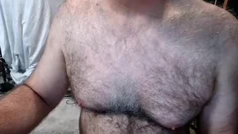 Snapshot of bobbyhill27b chatting on 07-17-26, 02:07 BobbyHill27b online show from 07-17-26, 02:07