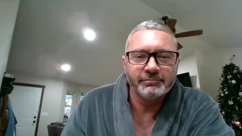 bobjones5003 online show from 12-06-24, 08:29