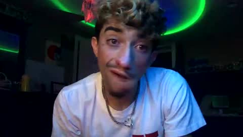 Sailorartemis online show from 10-16-25, 08:48