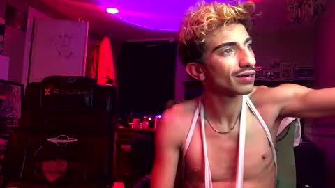 Sailorartemis online show from 11-27-25, 05:31