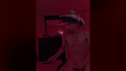 Snapshot of bodyyattiyatti chatting on 07-14-26, 08:03 Sailorartemis online show from 07-14-26, 08:03
