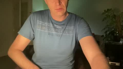 Snapshot of boegieboy76 chatting on 12-22-24, 07:10 ask me online show from 12-22-24, 07:10