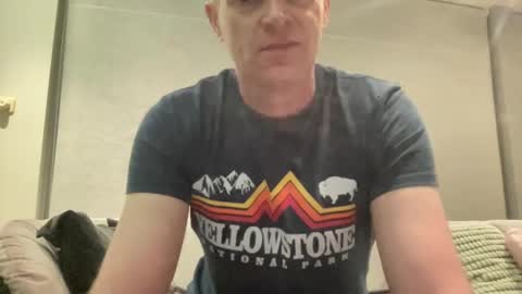 Snapshot of boegieboy76 chatting on 01-03-25, 09:15 ask me online show from 01-03-25, 09:15