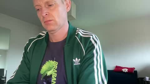 Snapshot of boegieboy76 chatting on 02-05-25, 01:54 ask me online show from 02-05-25, 01:54