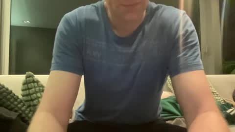 Snapshot of boegieboy76 chatting on 02-24-25, 10:03 ask me online show from 02-24-25, 10:03