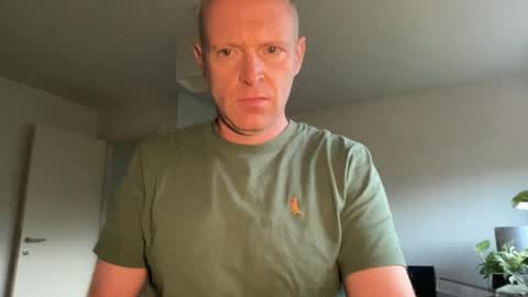 Snapshot of boegieboy76 chatting on 09-30-25, 06:07 ask me online show from 09-30-25, 06:07