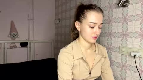 Snapshot of bohemia777 chatting on 12-14-25, 09:41 bohemia777 online show from 12-14-25, 09:41